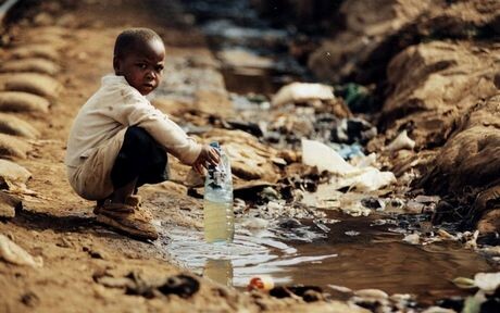 UNICEF: 1800 παιδιά πεθαίνουν κάθε μέρα από μολυσμένο νερό