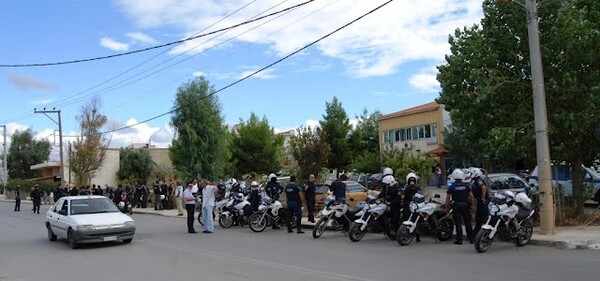 Σε εξέλιξη επιχειρήσεις σε καταυλισμούς Ρομά