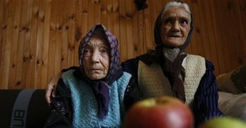 Δύο αδέρφια αντάμωσαν και πάλι ύστερα από 72 χρόνια, χάρη στο Facebook!