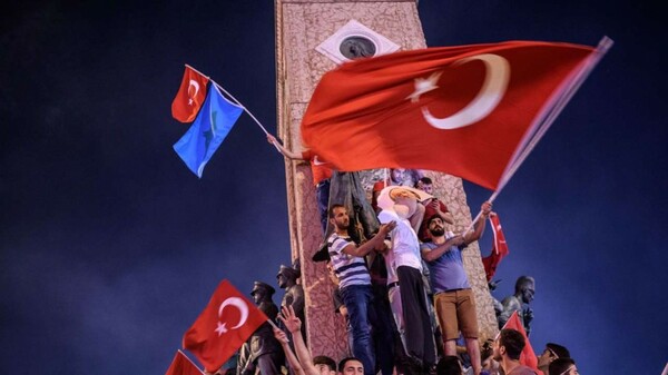 Η στιγμή του αυταρχισμού. Από τον Νικόλα Σεβαστάκη