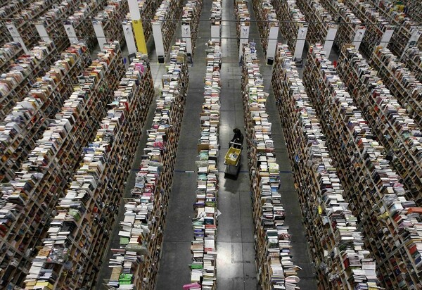 Τέλος στον 'πόλεμο' μεταξύ Amazon και Hachette