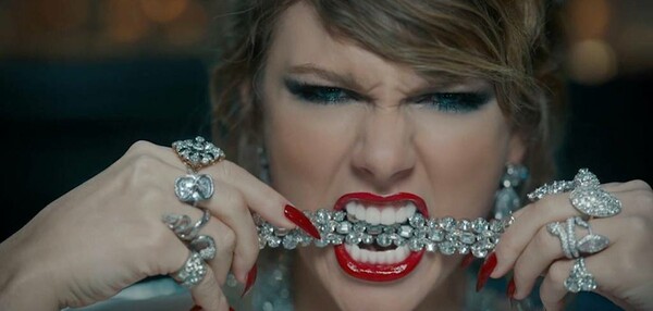 Η Taylor Swift έκανε ρεκόρ σε YouTube και Spotify με το «Look What You Made Me Do»