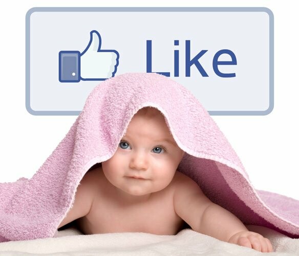Βάφτισαν το παιδί τους Like