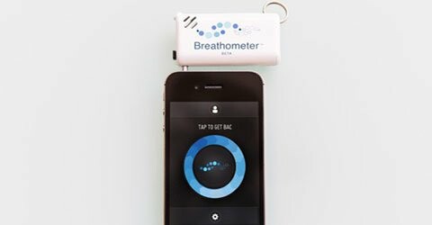 Το Breathometer επιτρέπει στους χρήστες smartphone να ελέγχουν την ποσότητα αλκοόλ στο αίμα τους