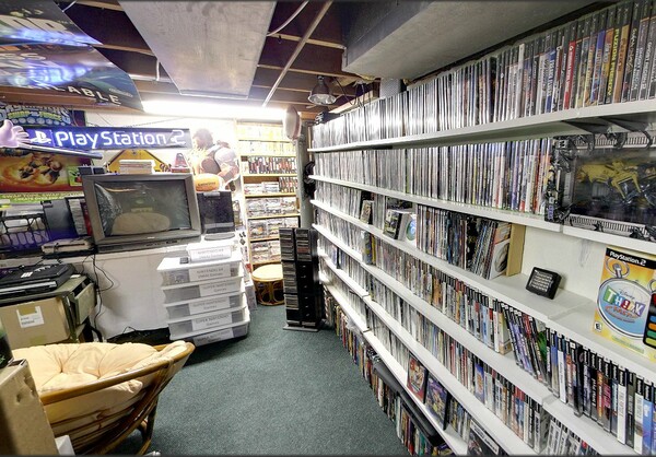 Η μεγαλύτερη συλλογή video games στον κόσμο μόλις πουλήθηκε