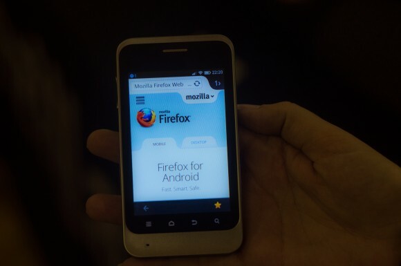 Η συσκευή Firefox OS που διανέμεται στους developpers