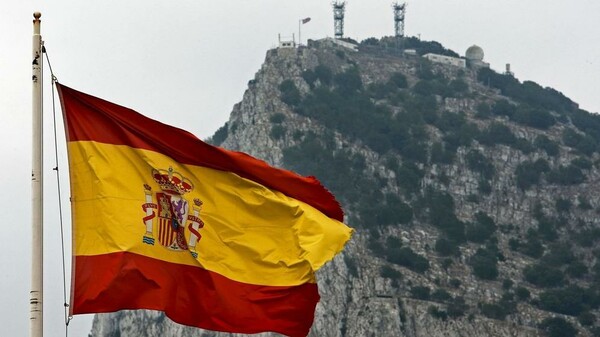 H Iσπανία θέτει τώρα θέμα Γιβραλτάρ