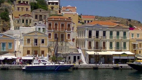 Ανησυχία με δύο τουρκικά φουσκωτά κοντά στη Σύμη