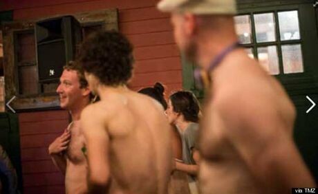 Ο Zuckerberg ημίγυμνος και μεθυσμένος στο Facebook