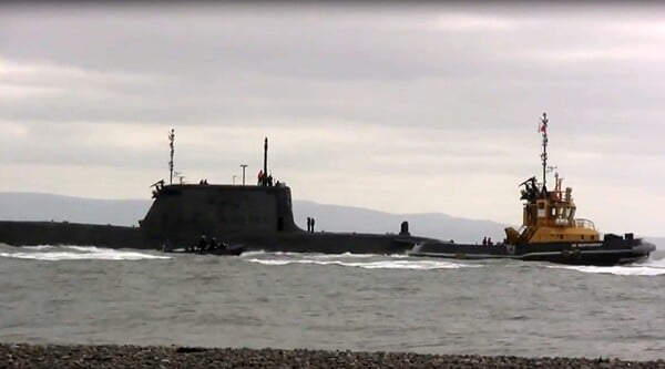 Γιβραλτάρ: Πυρηνικό υποβρύχιο της Βρετανίας συγκρούστηκε με εμπορικό πλοίο