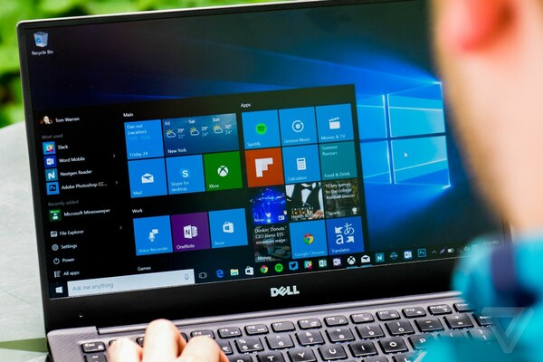 Προβλήματα στη νέα αναβάθμιση των Windows 10 - «Κλειδώνει» τους υπολογιστές