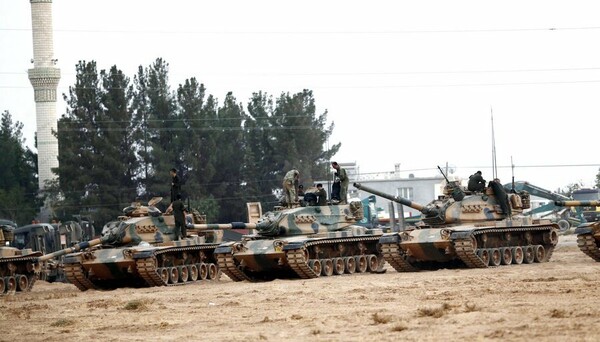 Η Τουρκία έστειλε δέκα ακόμη τανκς στη Συρία