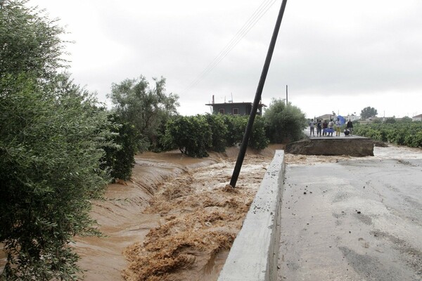 Σε κατάσταση έκτακτης ανάγκης όλες οι περιοχές της χώρας που έπληξε η κακοκαιρία