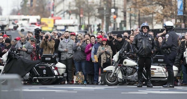 Ουάσινγκτον τώρα: Μαντέψτε ποιον περιμένουν να δουν