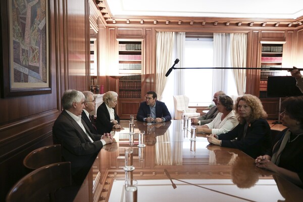 Πολιτική θύελλα μετά τις δηλώσεις Τσίπρα για τις αυξήσεις στις αμοιβές των ανωτάτων δικαστικών