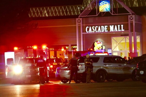 ΗΠΑ: Πυροβολισμοί σε εμπορικό κέντρο - Τουλάχιστον 3 νεκροί και αρκετοί τραυματίες