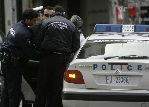 Γυναίκα στη Θεσσαλονίκη λήστεψε μια τράπεζα με ένα μόνο σημείωμα