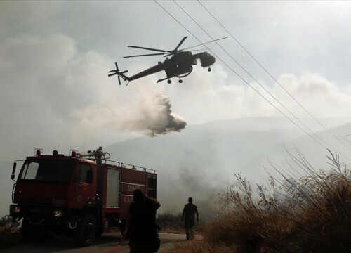 Μεγάλη πυρκαγιά στη Βόρεια Εύβοια - Οι φλόγες έφτασαν στη θάλασσα