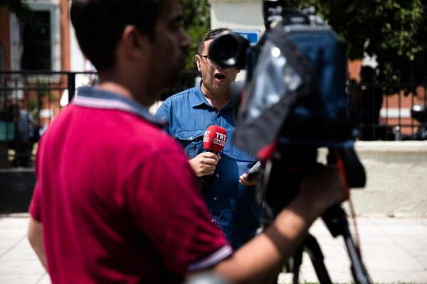 ΠΟΕΣΥ για το «Περούκα Gate»: Συλλογή πληροφοριών με δημοσιογραφικά θεμιτές μεθόδους