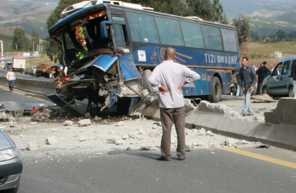 Αλγερία: Νεκρά σε τροχαίο οκτώ παιδιά ηλικίας μεταξύ 10 και 15 ετών