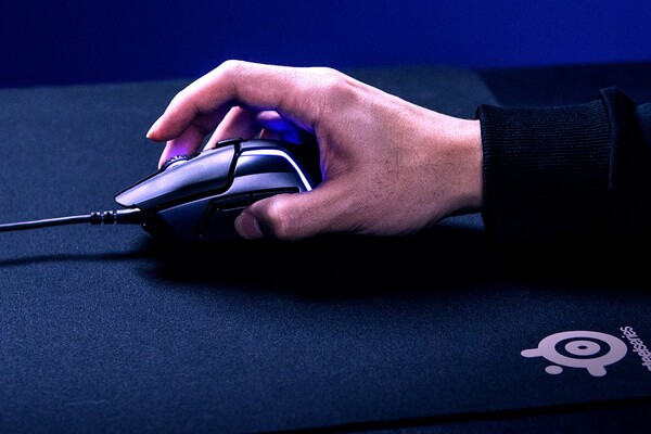SteelSeries Rival 600: Ένα ποντίκι για gamers που «παίζει» στον αέρα