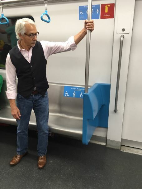 68χρονος fit παππούς που ήταν στο Ρίο απάντησε έτσι σε κάποιον που του προσέφερε θέση ηλικιωμένων στο μετρό