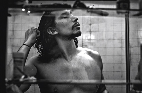 Να γιατί ο Adam Driver είναι ο επόμενος μεγάλος σταρ του Χόλιγουντ