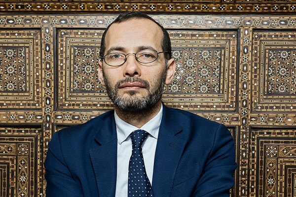 Καλόγριες στην παραλία - Η απάντηση ενός ιμάμη στον "πόλεμο" για το μπουρκίνι