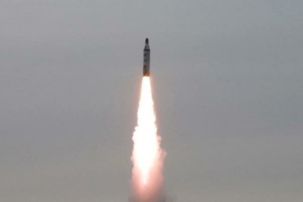 H Βόρεια Κορέα εκτόξευσε δύο βαλλιστικούς πυραύλους σύμφωνα με τις ΗΠΑ