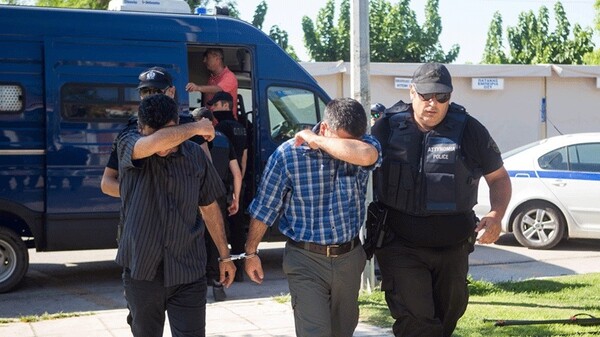 Φόβος για τις ζωές των οκτώ Τούρκων: Τους μετέφεραν στην Καβάλα