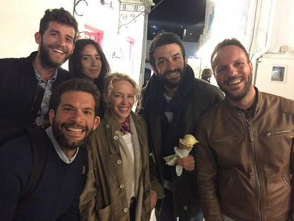 H Kylie Minogue ήταν στη Σίφνο