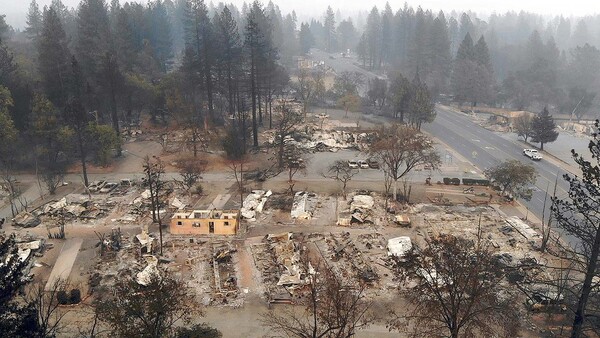Για πέμπτη μέρα καίγεται η Καλιφόρνια - Τεράστια καταστροφή και τραγικός ο απολογισμός των θυμάτων