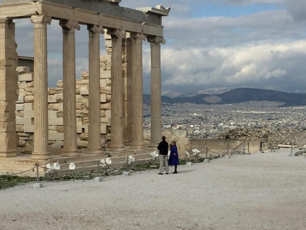 Η ξεναγός του Ομπάμα στην Ακρόπολη μιλά για τον Αμερικανό Πρόεδρο και όσα συζήτησαν