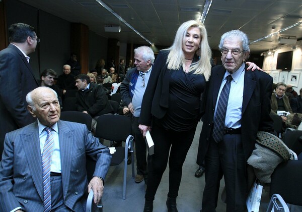 10 φωτογραφίες από την παρουσίαση βιβλίου της Δήμητρας Λιάνη Παπανδρέου