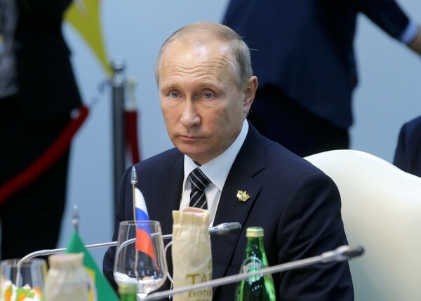 Πούτιν: Τις υποκλοπές τις κάνουν οι ΗΠΑ. Οι κατηγορίες εναντίον μας εξυπηρετούν πολιτικά συμφέροντα