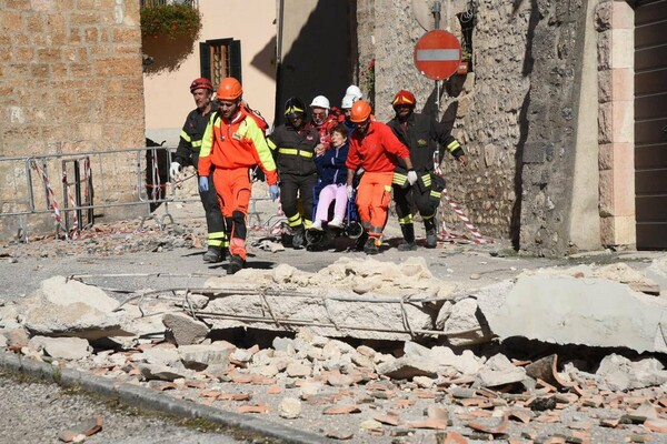 Ιταλία: Η Νόρτσια σείεται από μετασεισμούς αλλά οι κάτοικοι αρνούνται να εγκαταλείψουν τα σπίτια τους