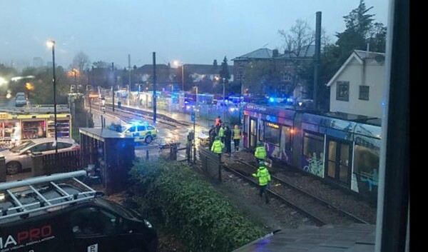 Εκτροχιασμός τραμ στο Λονδίνο με 5 νεκρούς και δεκάδες τραυματίες