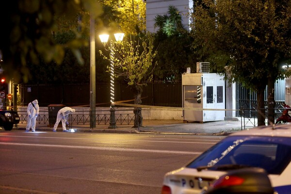 Επίθεση με χειροβομβίδα στη γαλλική πρεσβεία -Ένας αστυνομικός τραυματίας