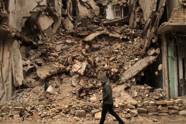 Διακήρυξη από 25 ΜΚΟ: Στο Χαλέπι η ανθρωπότητα ψυχορραγεί