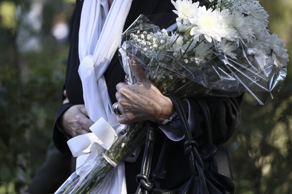 Το τελευταίο αντίο στον Κωστή Στεφανόπουλο