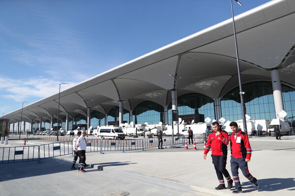 Ιδού το κολοσσιαίο αεροδρόμιο της Κωνσταντινούπολης - Φιέστα Ερντογάν για τα αποκαλυπτήρια