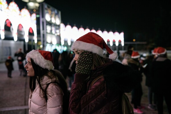 Οι Santa Runners τρέχουν στο κέντρο της Θεσσαλονίκης για καλό σκοπό