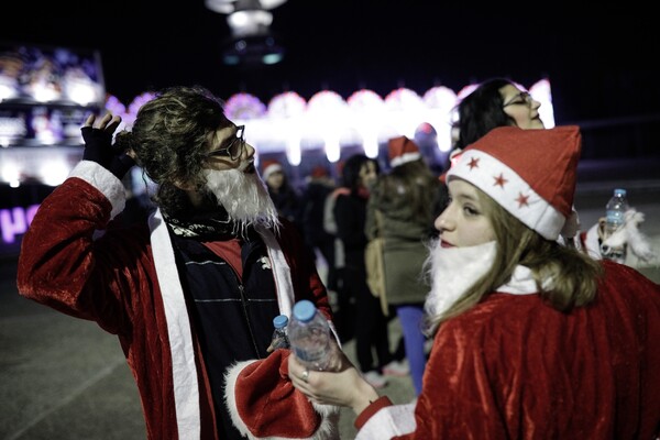 Οι Santa Runners τρέχουν στο κέντρο της Θεσσαλονίκης για καλό σκοπό