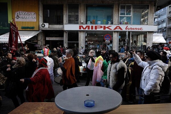 Τα καρναβαλικά Ραγκουτσάρια ξεσήκωσαν σήμερα τη Θεσσαλονίκη