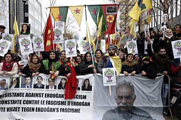 Χιλιάδες Κούρδοι διαδήλωσαν κατά του Ερντογάν στις Βρυξέλλες
