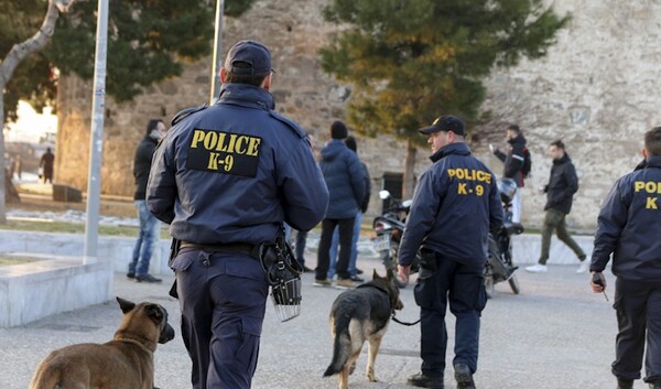 Θεσσαλονίκη: Άνδρας αυτοπυρπολήθηκε στο κέντρο της πόλης