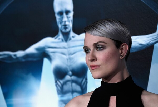 Evan Rachel Wood: Με βίασαν δύο φορές και δεν μπορώ να παραμένω σιωπηλή