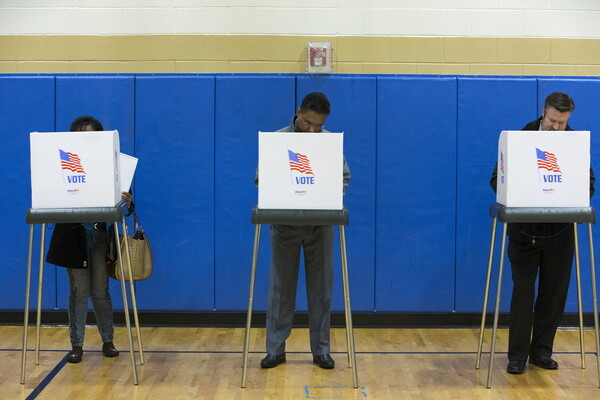 ΗΠΑ: Ρεκόρ συμμετοχής σε ενδιάμεσες εκλογές