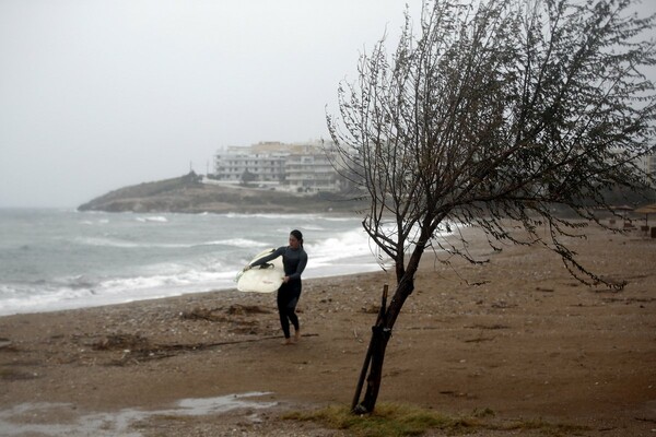 Νέο έκτακτο δελτίο από ΕΜΥ: Επικίνδυνα καιρικά φαινόμενα