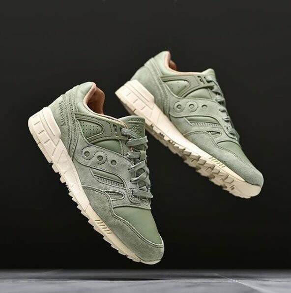 Τα sneakers γίνονται αγαπημένο fashion item